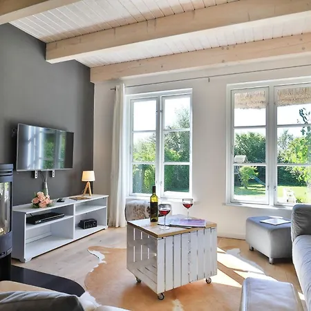 Ferienhaus Fritid Groß Schwansee